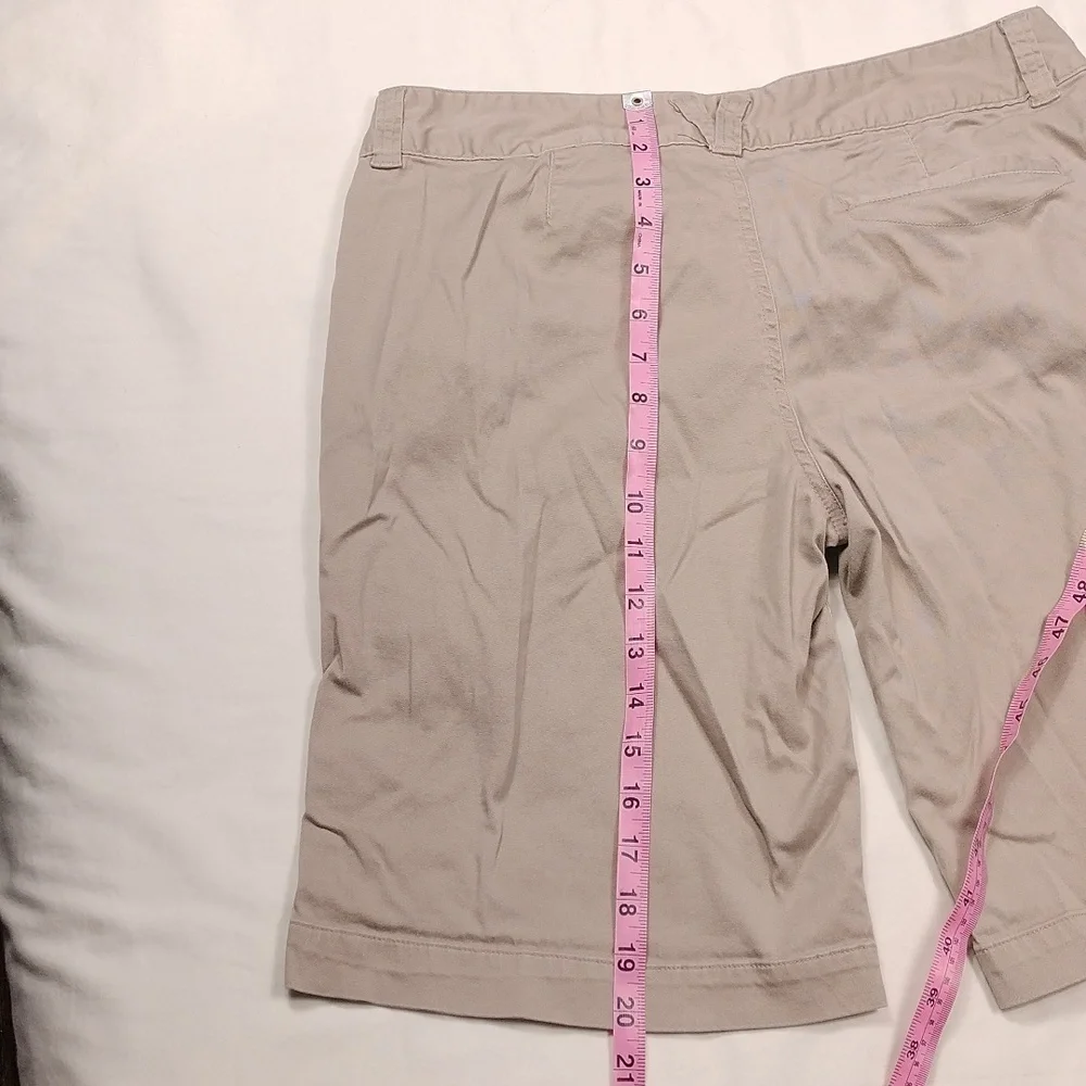 Mountain Khakis women's lake Lodge twill shorts size 10